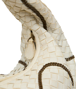 Pre-Owned Bottega Veneta Intrecciato Hobo Bag With Chain Detailing