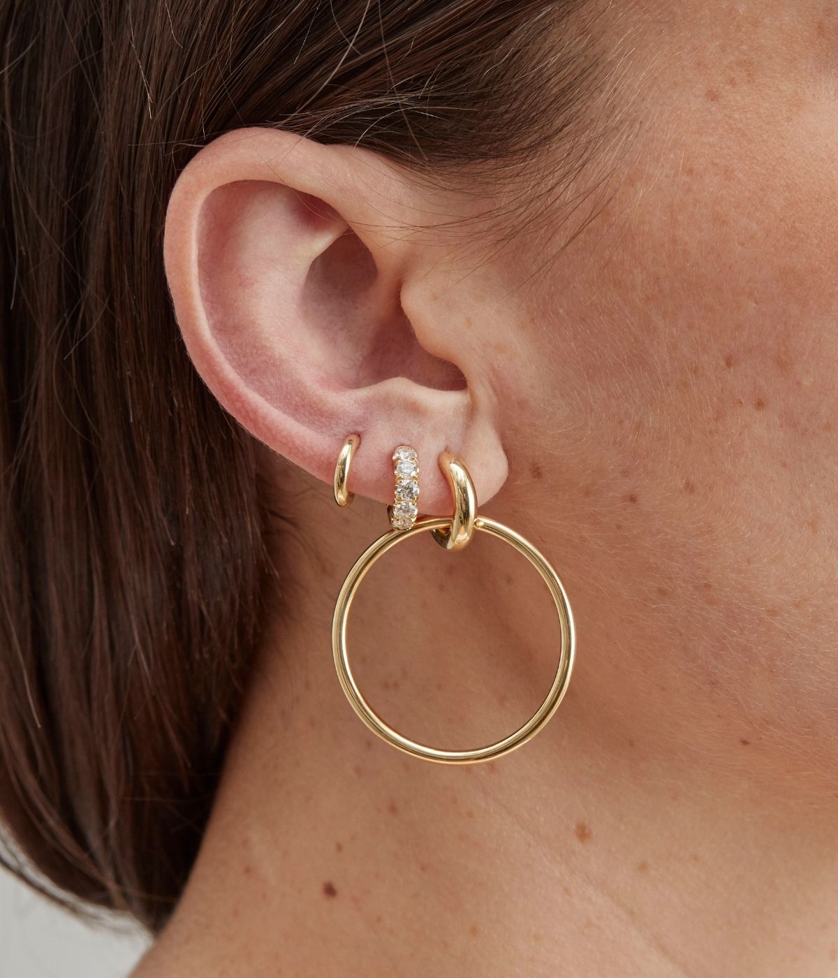 Mini Macrohoop 18k yellow gold white diamond earrings