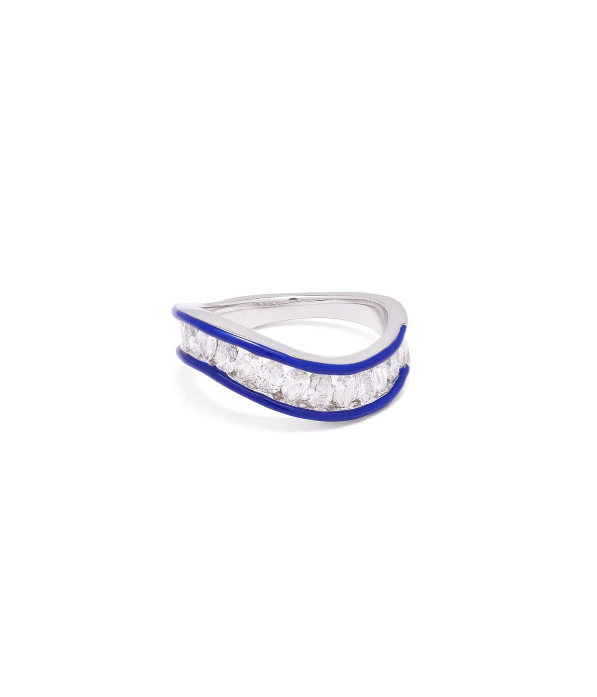 18k white gold wave oval ring